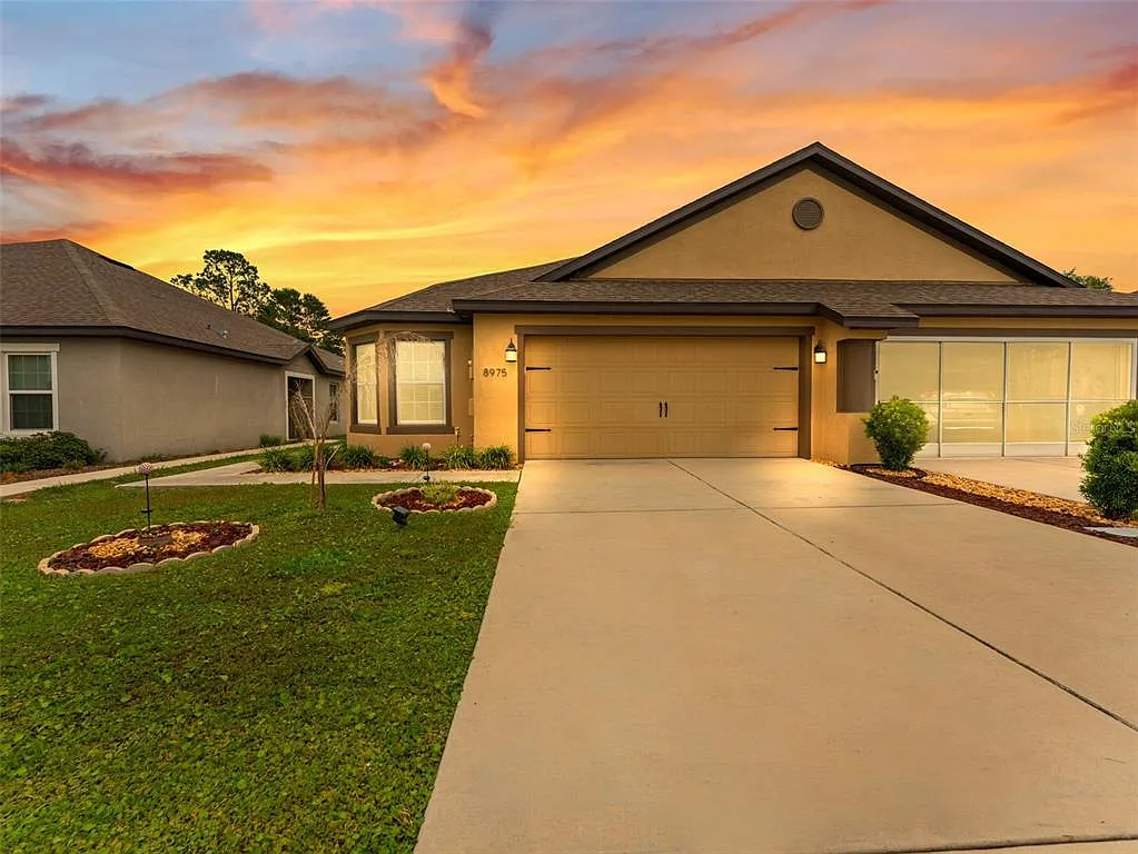 8975 Southern Charm Cir Brooksville